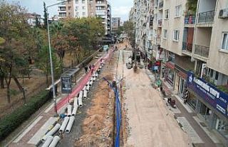 Avni Gemicioğlu Caddesi’nde altyapı çalışması...
