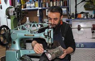 Ayakkabı fiyatlarındaki artış tamircilere iş...