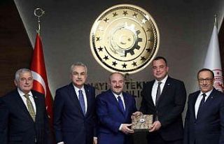 Aydın Ticaret Borsası Yönetimi Bakan Varank ile...