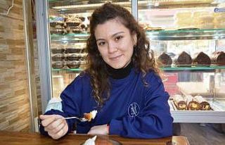 Ayvalık’ın damak çatlatan lezzeti Lor Tatlısına...