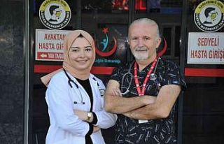Baba kız aynı hastanede şifa dağıtıyor