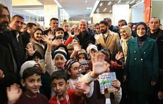 Bakan Soylu’ya çocuklardan sıcak karşılama
