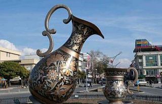 Bakır görünümlü obje Refahiye Kaymakamlığına...