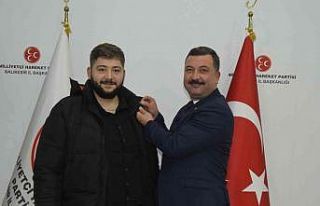 Balıkesir MHP yeni üyelerle büyüyor