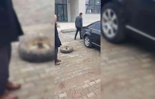 Balıkesir Valisi kazadan kıl payı kurtuldu