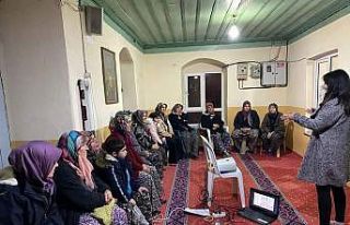 Balıkesir’de 12 bin veli aile okulunda eğitim...