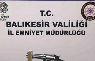 Balıkesir’de aranan 26 şahıstan 13’ü tutuklandı