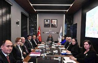 Balıkesir’de ihtiyacı ailelere sosyal destek veriliyor