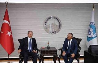 Başkan Büyükkılıç’a 2022’de devlet büyüklerinden...