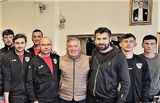 Başkan Kepenek, farklı kazanan Honazspor’u kutladı