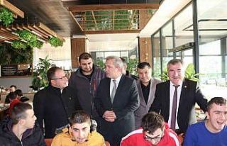 Başkan Özdemir: “Engellilerin ihtiyaçları her...