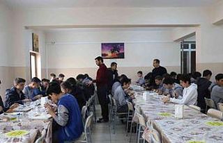 Bayburt’ta 3 bin 600 öğrenciye ücretsiz yemek...