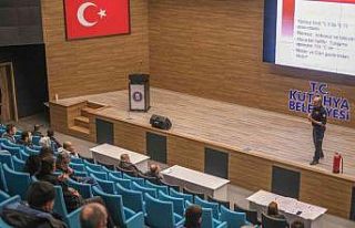 Belediye personeline eğitim