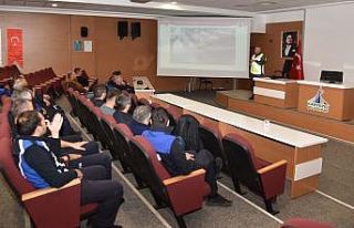 Belediye personeline trafik eğitimi