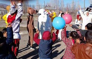 Bingöl’de köy okulları tiyatro ile buluşuyor