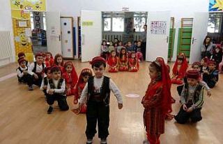 Burdur’da küçük öğrenciler doğayı yaşayarak...