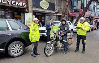 Burhaniye’de kış lastiği denetimleri artırıldı