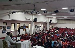 Burhaniye’de Sporcu Sağlığı Semineri düzenlendi