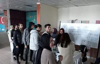 Burhaniye’de üniversitelilerin projeleri devam...