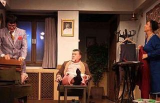 Bursa Devlet Tiyatrosu ‘Yalan Makinası’ ile güldürecek