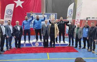 Bursa’da geleneksel Reşit Karabacak serbest güreş...