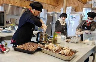 Büyükçekmeceli göçmenler ülkelerinin yöresel...