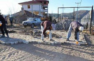 Çameli’nde kilit parke çalışmaları sürüyor