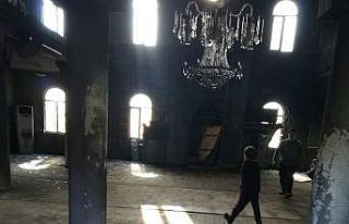 Camide çıkan yangın korkuttu