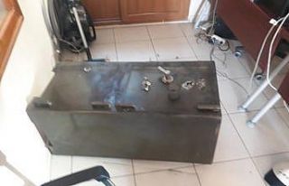 Çelik kasadan 52 bin lira çalan 2 şüpheli tutuklandı