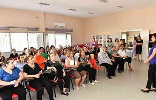 Çiğlili kadınların buluşma adresi: Mor Akademi