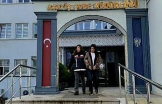 Cinsel ilişki vaadi ile yaşlı erkekleri kandırıp...