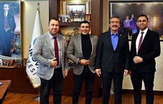 Çukurova Belediyesi personel çocuklarına eğitimde...