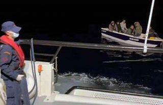 Datça’da 6 göçmen kurtarıldı, 24 göçen yakalandı