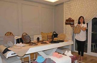 Dede mesleğini üçüncü kuşak olarak evinde yaşatıyor