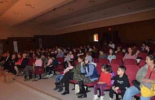 Didim’de ortaokul öğrencilerinden anlamlı oyun