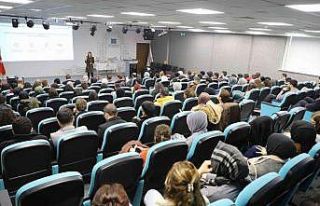 Dijital iletişim becerileri anlatıldı