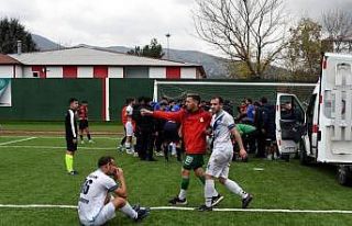 Dili boğazına kaçan sporcuya erken müdahale hayat...