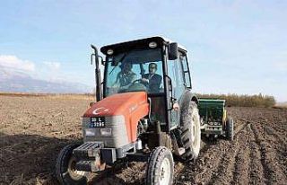 Direksiyona geçen Başkan Vural, ata tohumlarını...