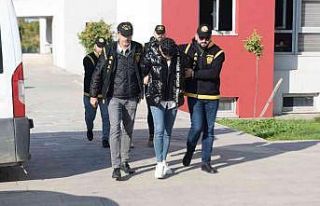 Eğlenmeye götürdüler, darp edip gasp ettikten...