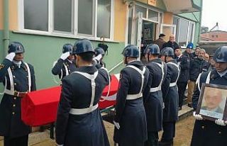 Emekli asker son yolculuğuna törenle uğurlandı