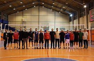 Emirdağda’da kurumlar arası turnuva başladı