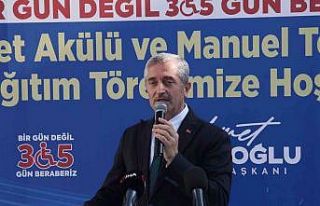 Engelliler için 137 akülü ve manuel sandalye