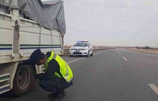 Ereğli’de jandarmadan kış lastiği denetimi