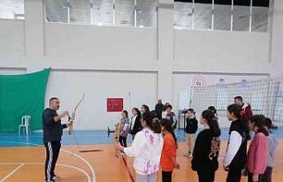 ERÜ Spor Bilimleri, Sivaslı öğrencileri misafir...