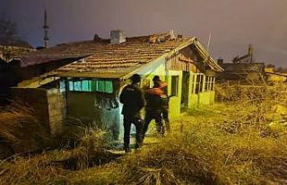 Erzincan polisinden uyuşturucu denetimi