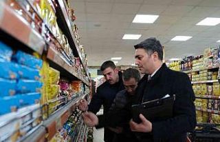 Erzincan’da marketlerde ürün denetimi