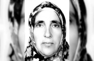 Eşarpla asılı halde bulunan kadın kurtarılamadı