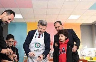 Eşme’de Bilim ve Sanat Merkezi açıldı