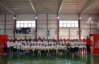 Fabrika Voleybol yeni okulunu Van’da açtı