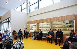 Fadıloğlu, geleceğin deneyapçılarıyla bir araya...